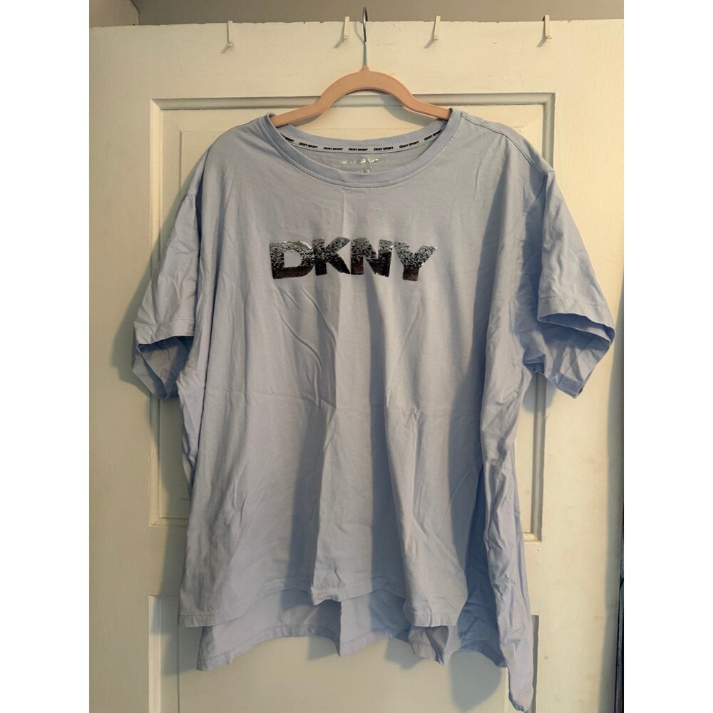 DKNY TSHIRT